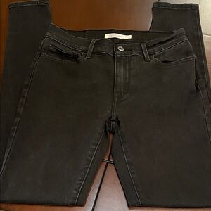 Levi's Women's Skinny Jeans - Black EUC